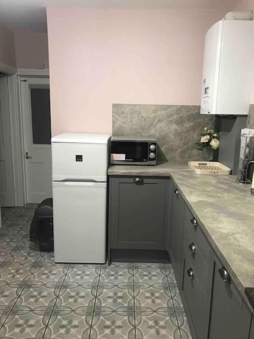 Brook Lodge Garden Flat سوانغه المظهر الخارجي الصورة